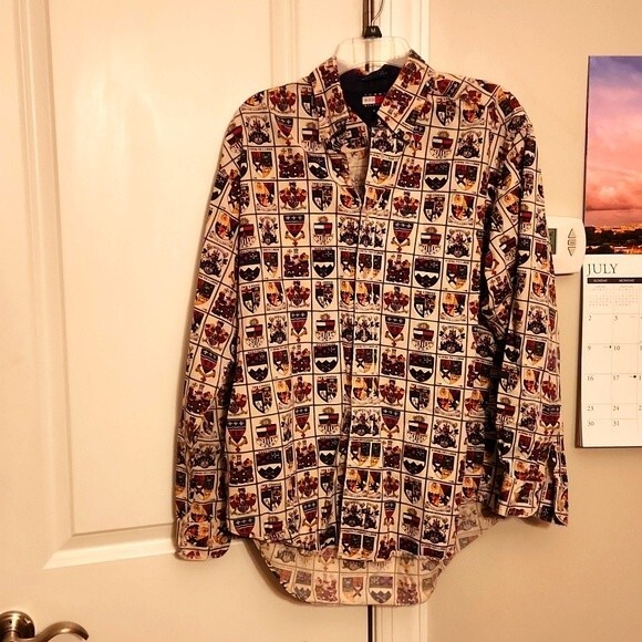 Tommy Hilfiger Men's Coat of Arms Buttoned Shirt Size M - Picture 1 of 8